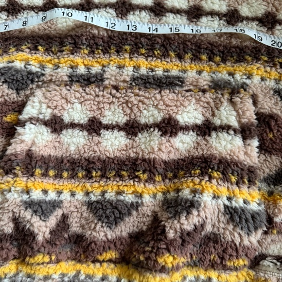 Aerie OFFLINE Sherpa brown & yellow pattern 1/4 zip cozy Sweater Cabincore - Picture 4 of 8